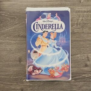 Disney‎ Cinderella VHS Movie Kids Good Masterpiece Collection